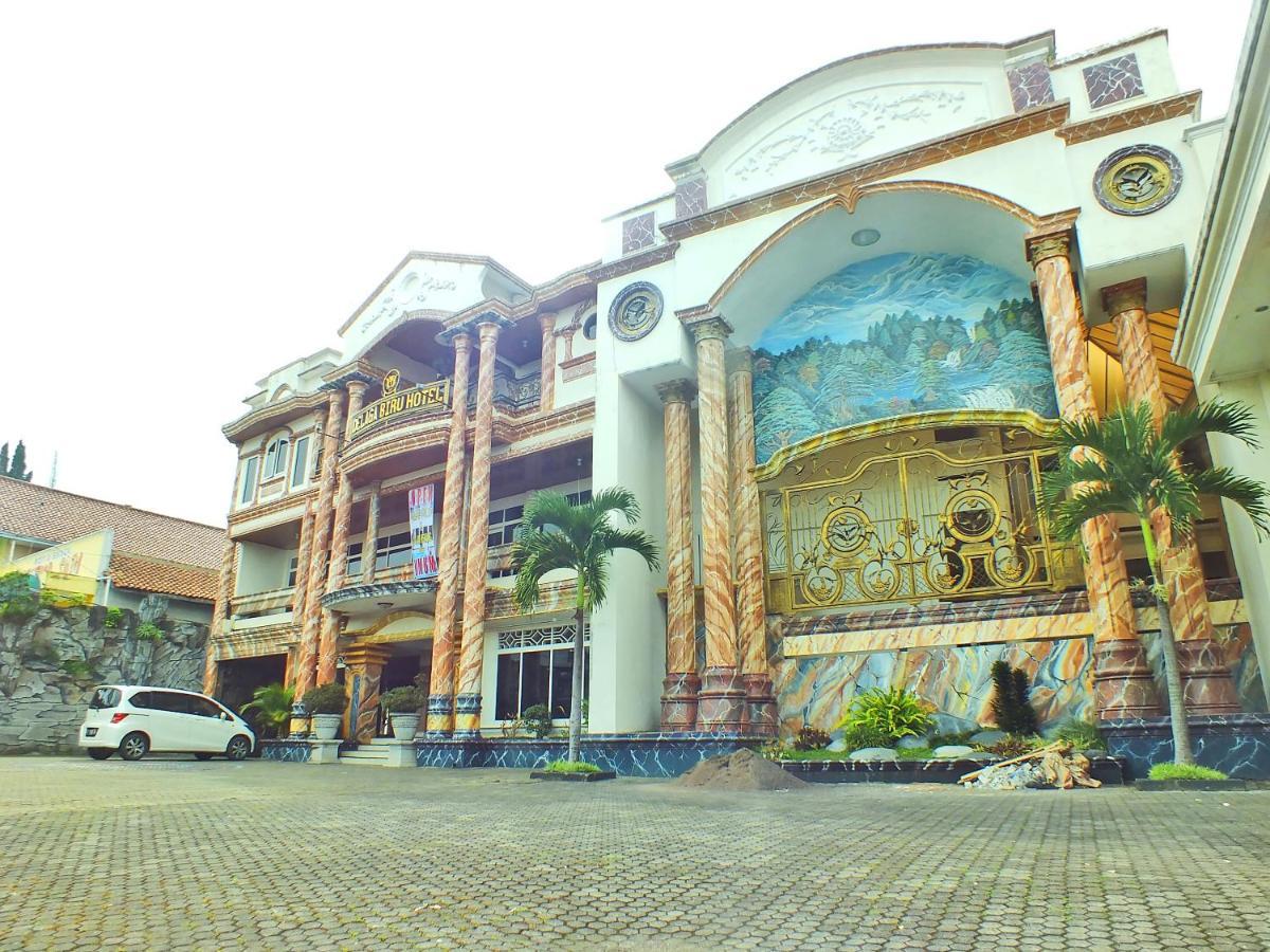 Delaga Biru Convention Hotel Bogor Extérieur photo