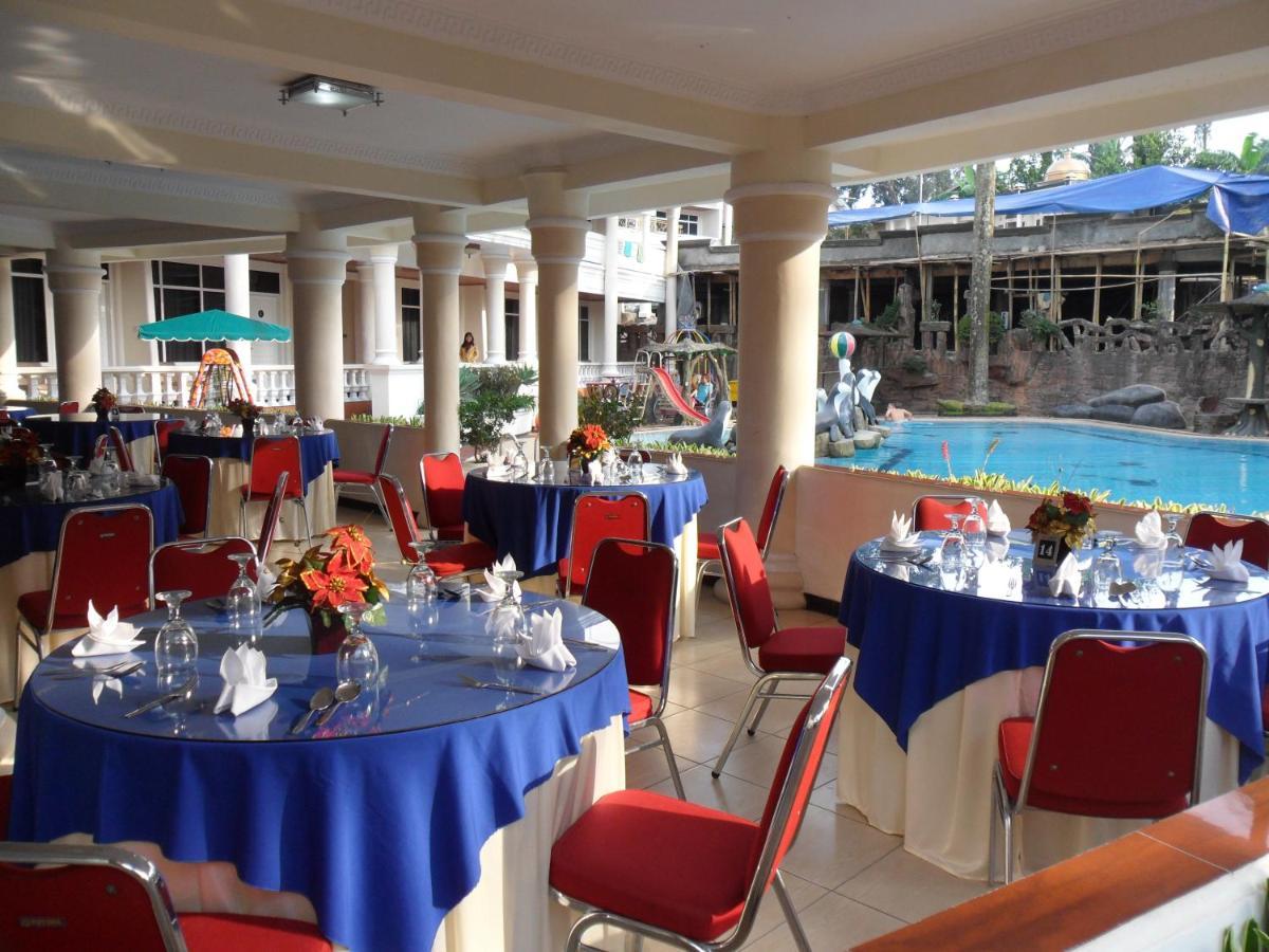Delaga Biru Convention Hotel Bogor Extérieur photo